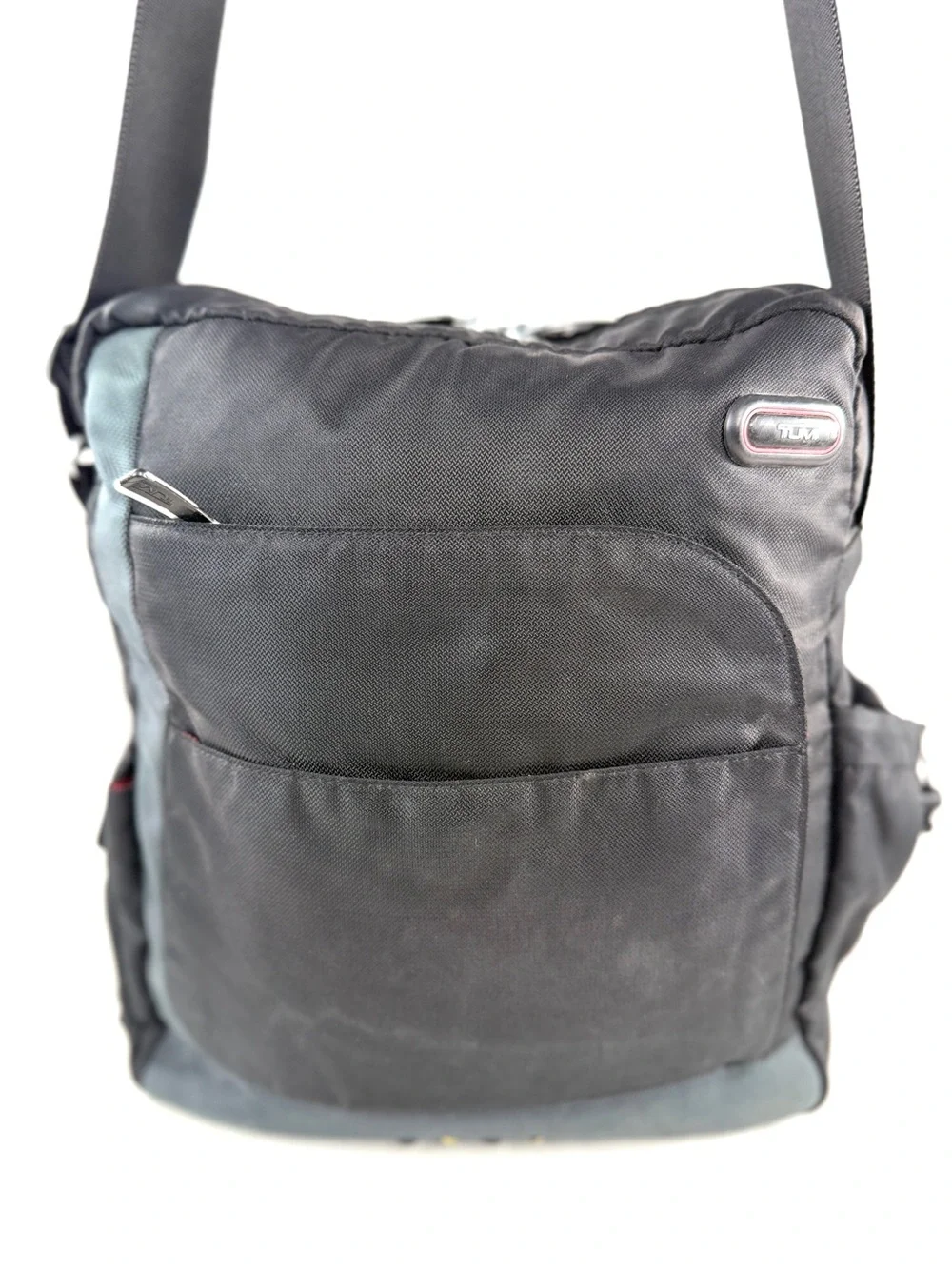 Tumi T-Tech Black Gray Ballistic Nylon Messenger Bag Business Travel Tech